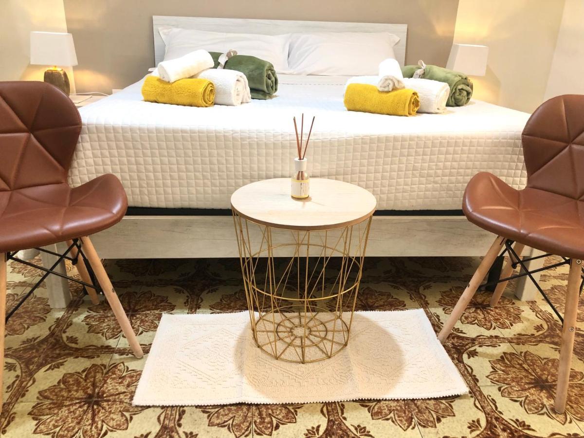 City B&B Castelsardo Bagian luar foto