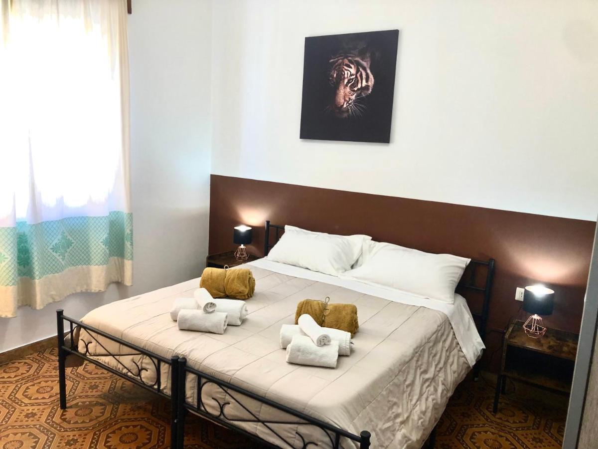 City B&B Castelsardo Bagian luar foto